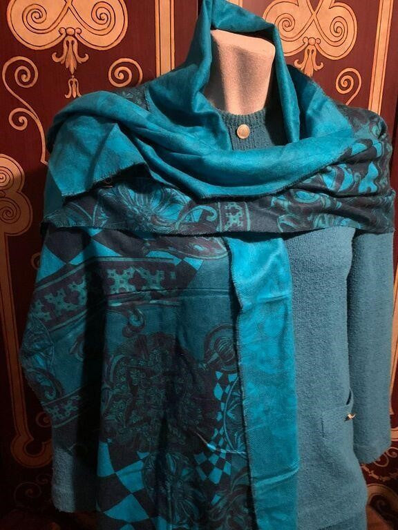 FENDI Turquoise Reversible Cashmere Long Scarf